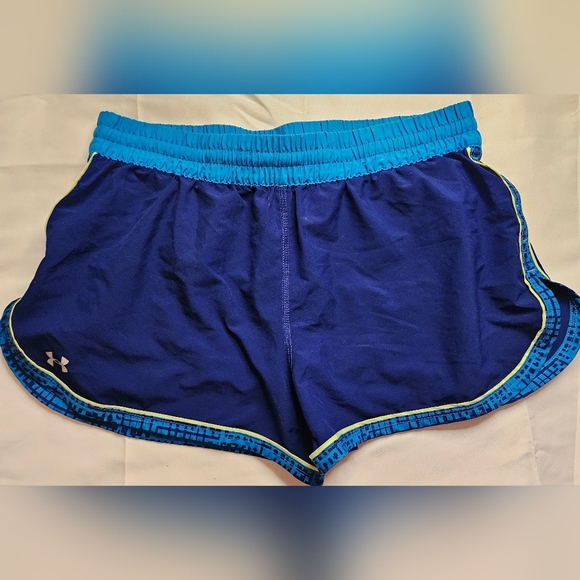 Under Armour Womens Blue With Yellow Trim Athletic Shorts Size Small - Picture 1 of 7